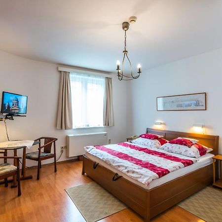 Szent Kristof Panzio Hotel Esztergom Ngoại thất bức ảnh