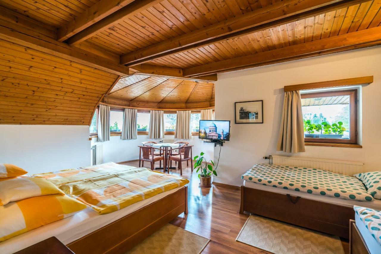 Szent Kristof Panzio Hotel Esztergom Ngoại thất bức ảnh